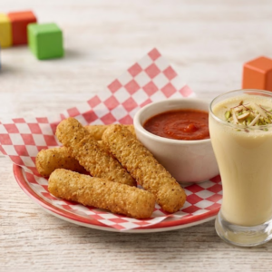 Mini-Mozzarella-Sticks-with-Tomato-Dipping-Sauce